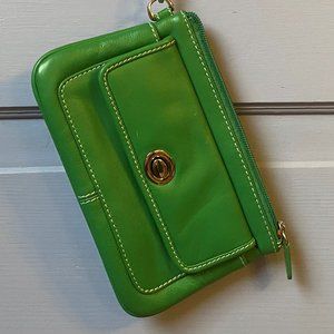 green clutch